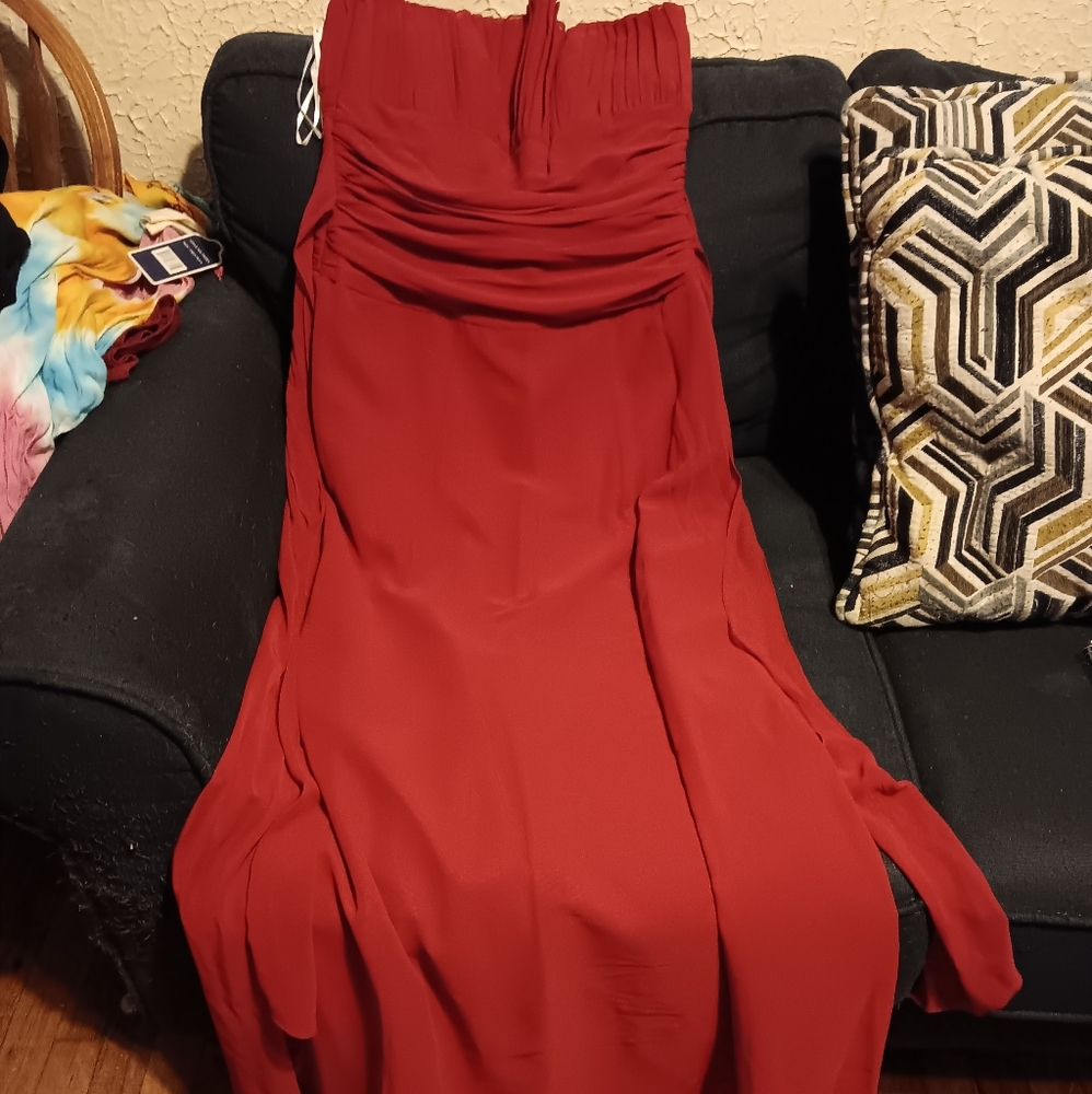B2 Elegant Red Wine Bridesmaid Gown Size 14